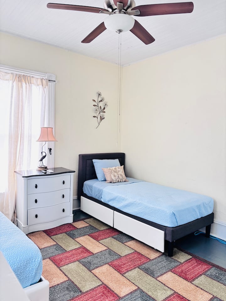 საძინებელი 4