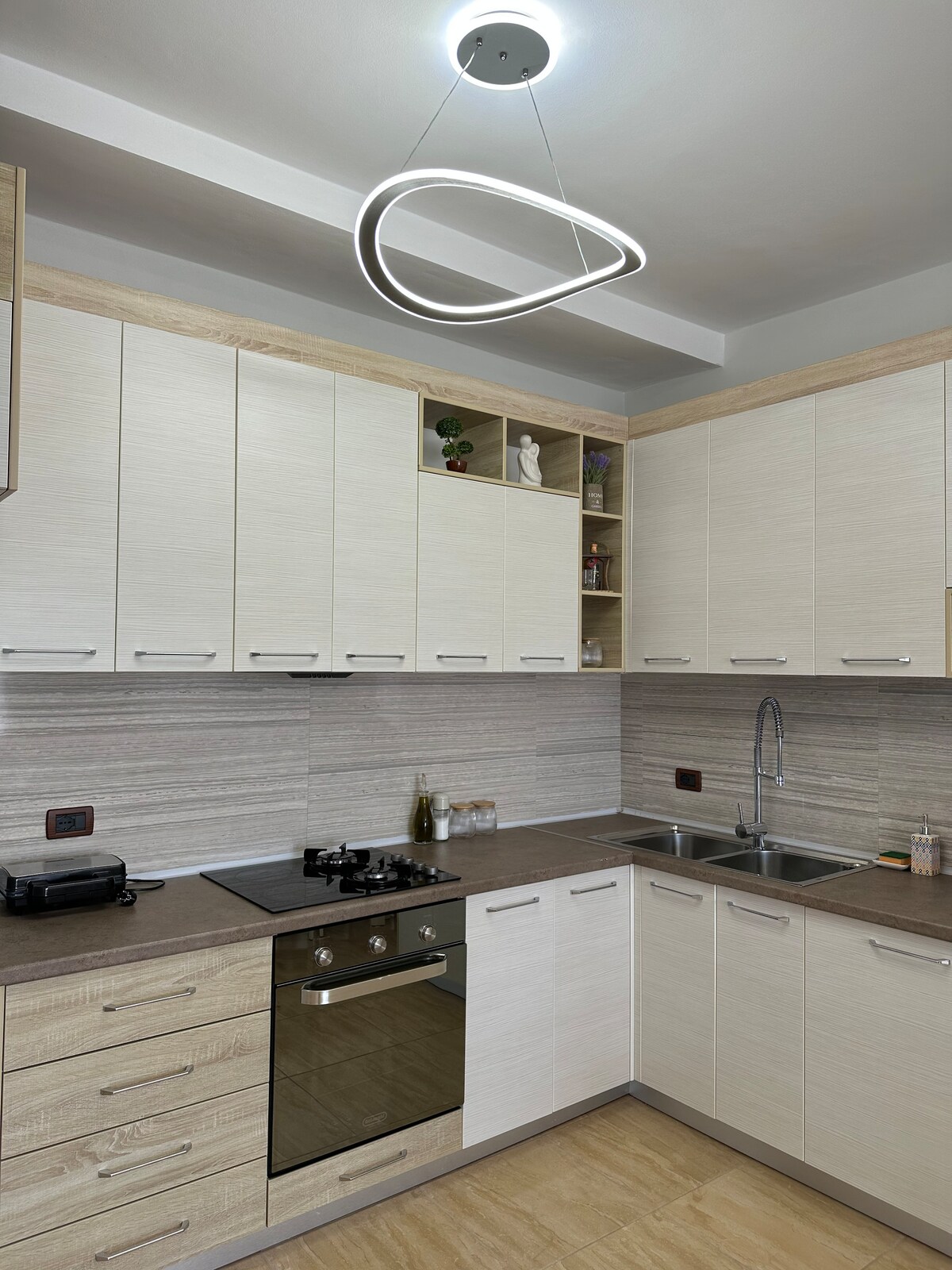 Listing 1429534177087692524