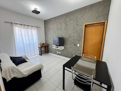 Top Airbnb: Apt 22. Spacious and cozy, A/C in both bedrooms in Araraquara