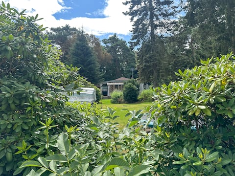 Lakeside vacation idyll for 8 with sauna & hot tub