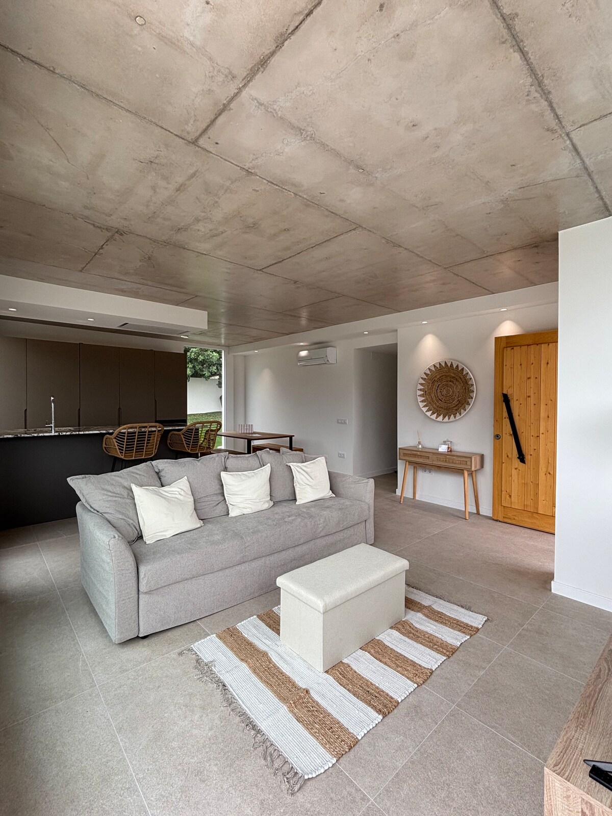 ISLAND villa with a private pool next to the beach 4