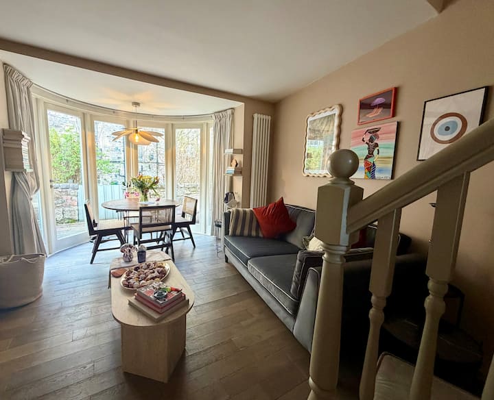 Charming Mews Flat In Citycentre - Edimburgo