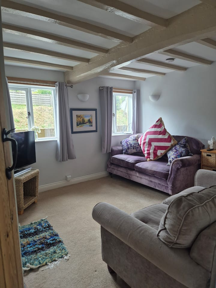 Pontesford Cottage Getaway - Shropshire