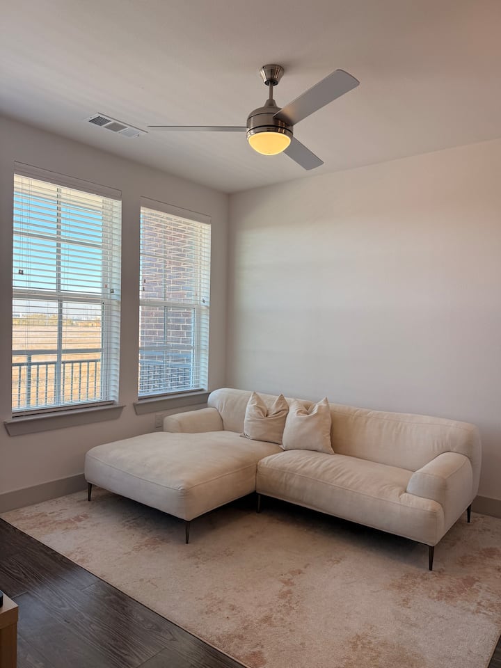 Cozy 1bd Pool Gym Parking Plano - Plano, TX