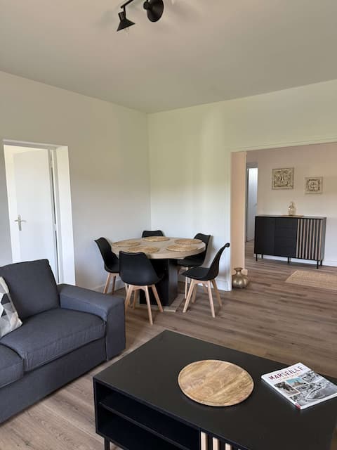 House 3 bedrooms up to 6 people + Garden (open to pro)