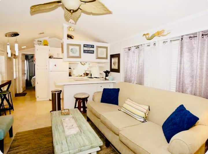 Beach Home 2bd/1ba W Pool! 5 Min Walk To Beach! - Miramar Beach, FL