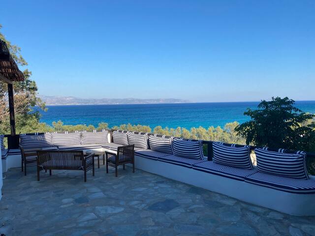 Beachvilla Mesada gallery image 3