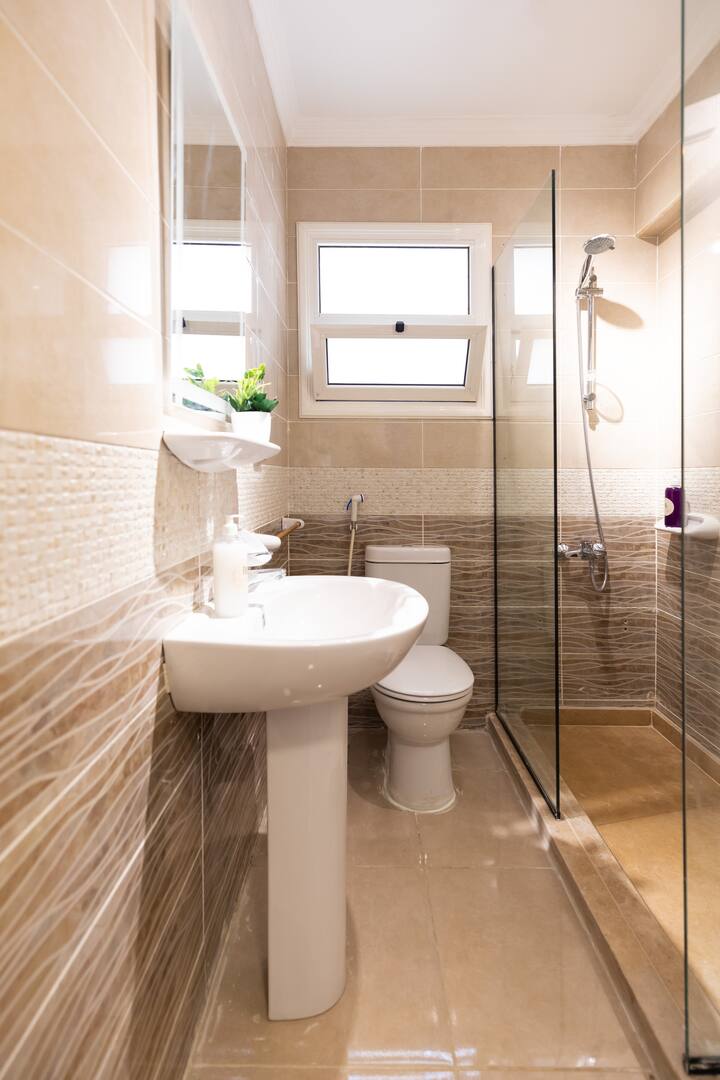 Heaven 2 BDR In Rehab City: Full bathroom 1