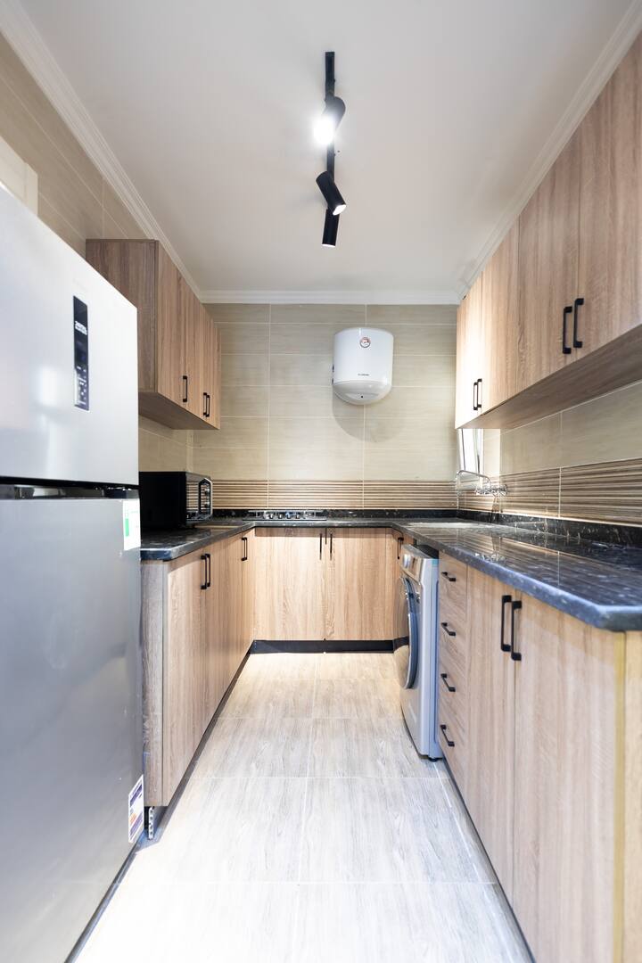 Heaven 2 BDR In Rehab City: Full kitchen