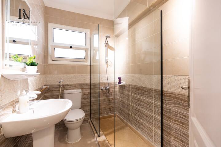 Heaven 2 BDR In Rehab City: Full bathroom 1