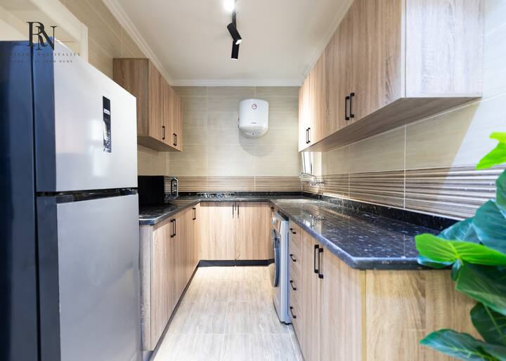 Heaven 2 BDR In Rehab City: Full kitchen