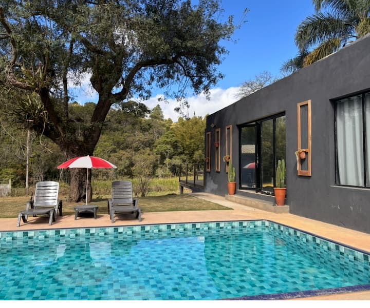Deck Da Mata | Piscina, Lareira E Churrasqueira - Ibiúna