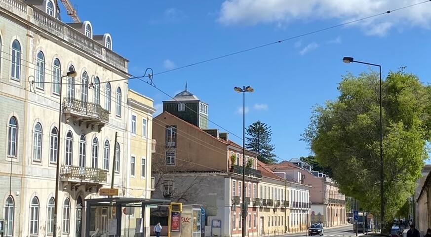 Unique riverside apartment with turret gallery image 5