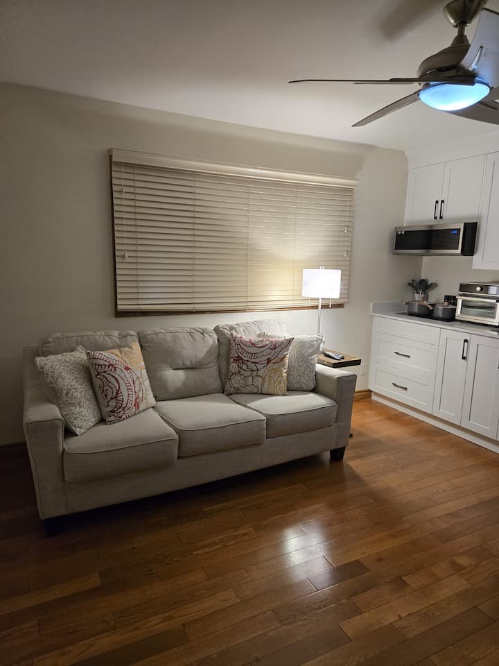 River View Apartment On The Lake - Windsor