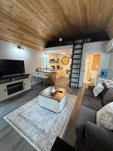 Top performing Airbnb: Cozy cabin on a private 21 acres in Rocky Mountain House