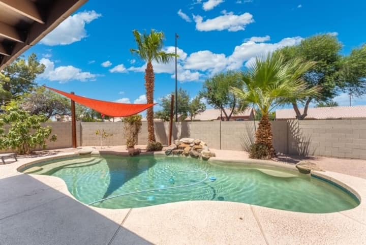Gilbert Getaway! Heated Pool! Gameroom! 4 Beds! - チャンドラー, AZ