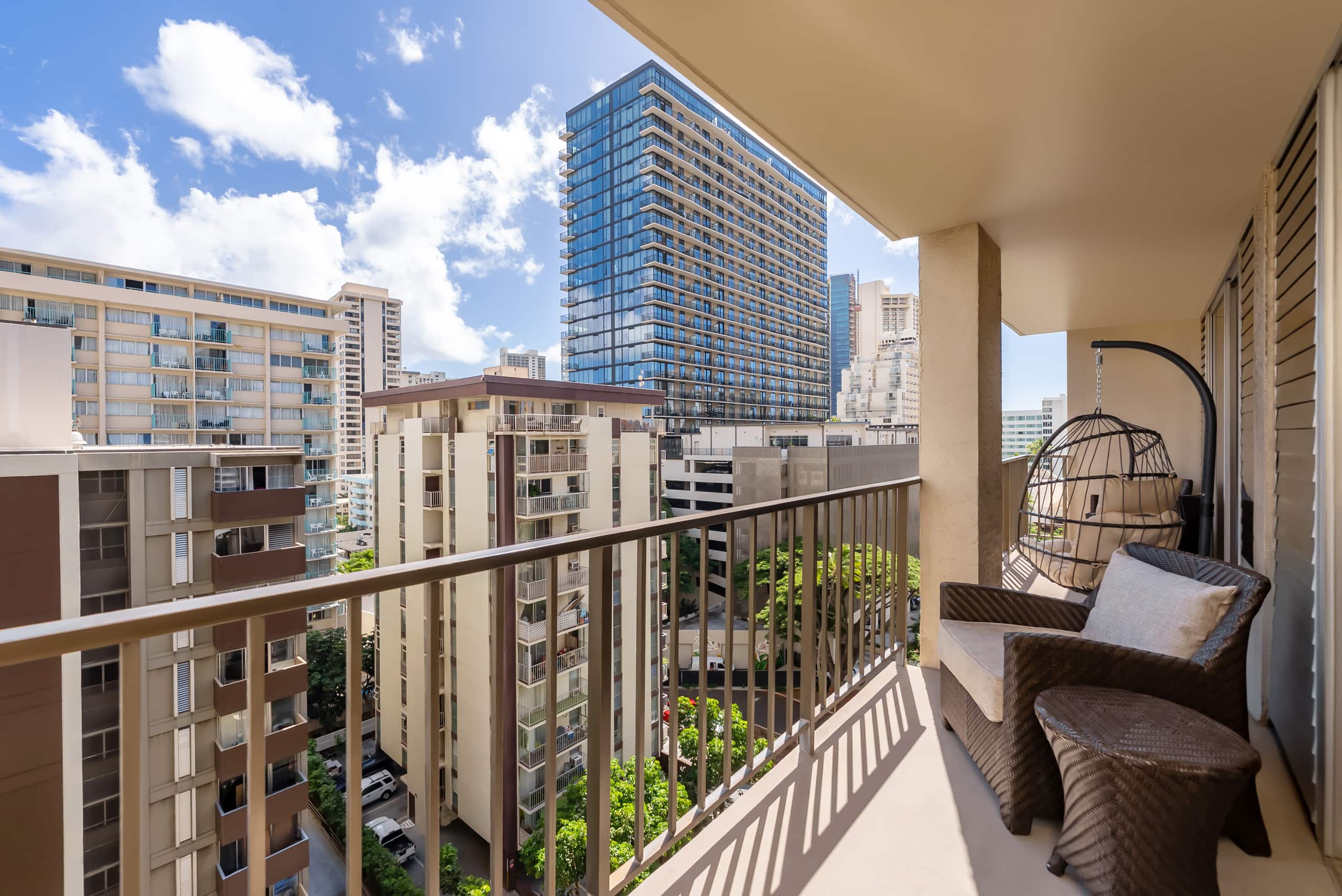 The Moku Hideaway of Waikiki | 2BR | Parking - Photo 29
