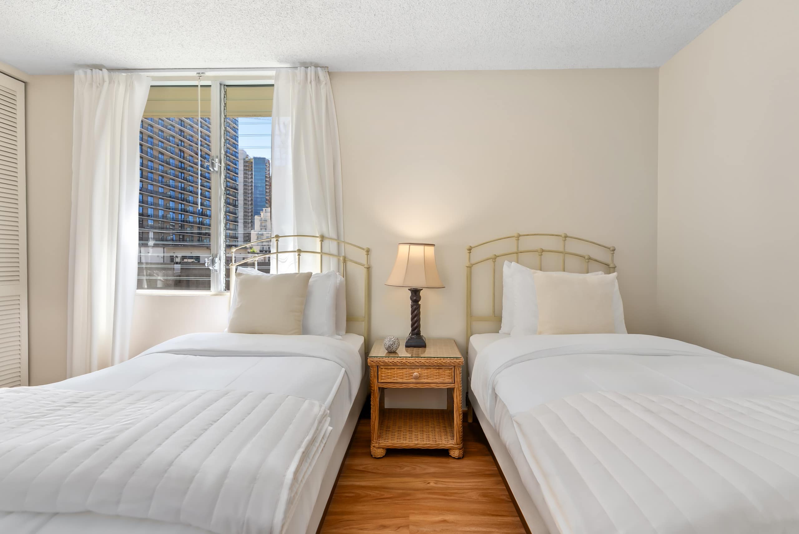 The Moku Hideaway of Waikiki | 2BR | Parking - Photo 24