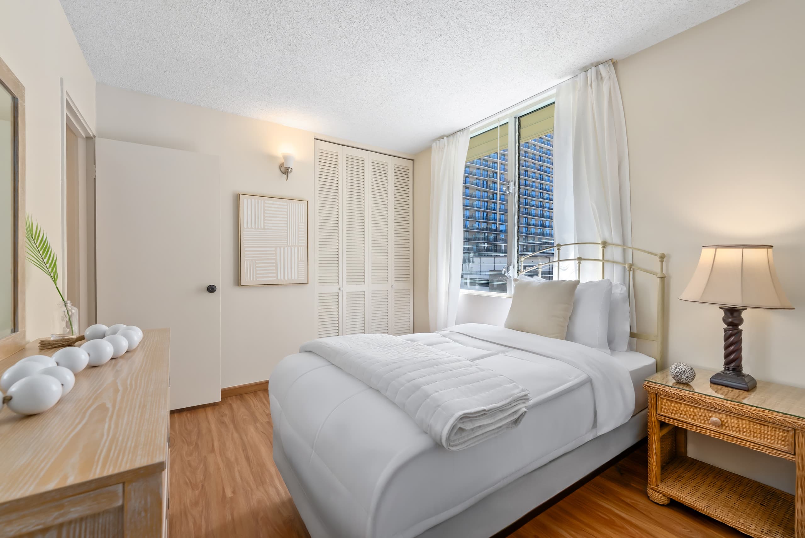 The Moku Hideaway of Waikiki | 2BR | Parking - Photo 23