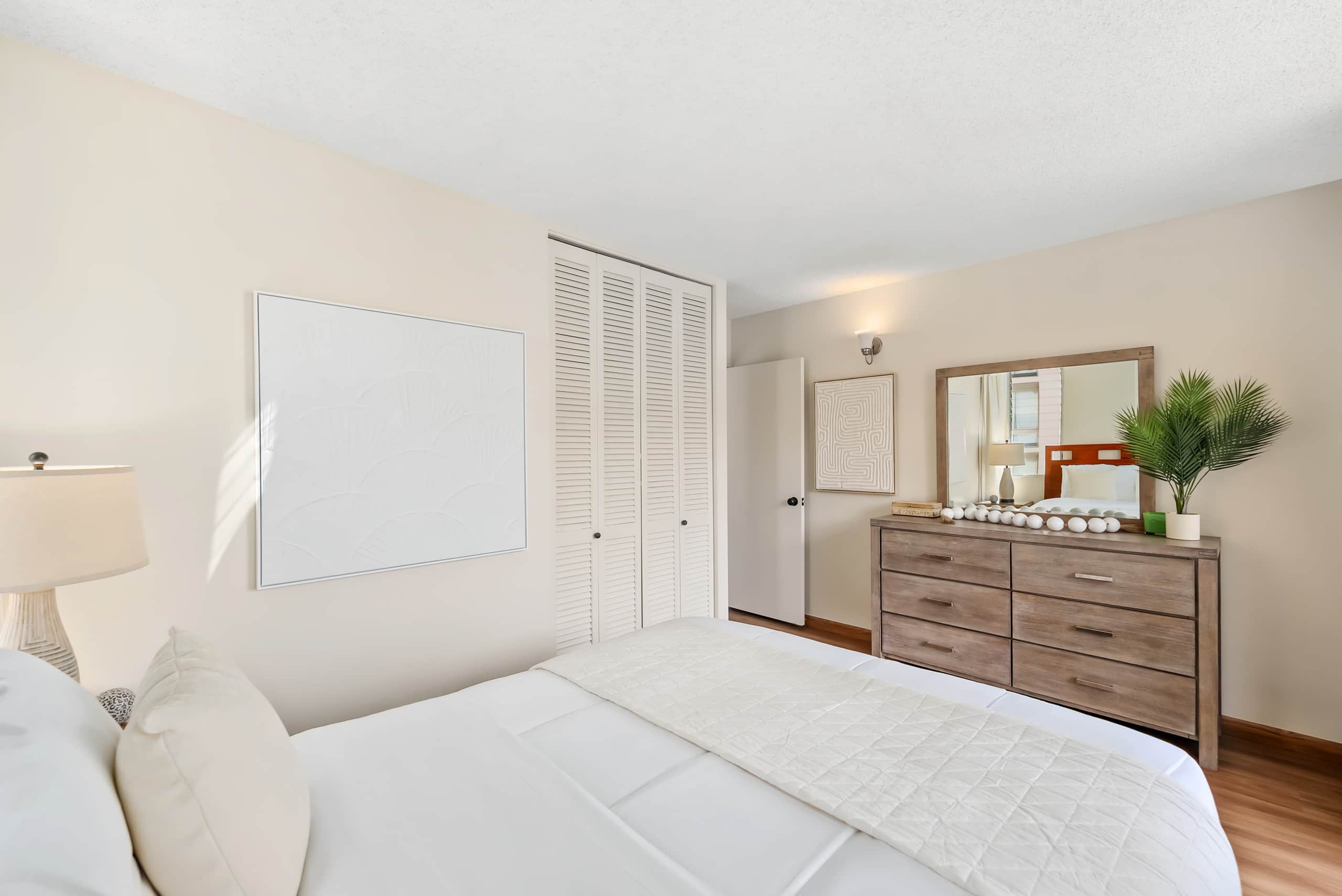 The Moku Hideaway of Waikiki | 2BR | Parking - Photo 18