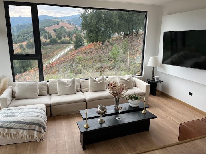 Casa En Viñedo Privado Con Vista Panorámica - Chile