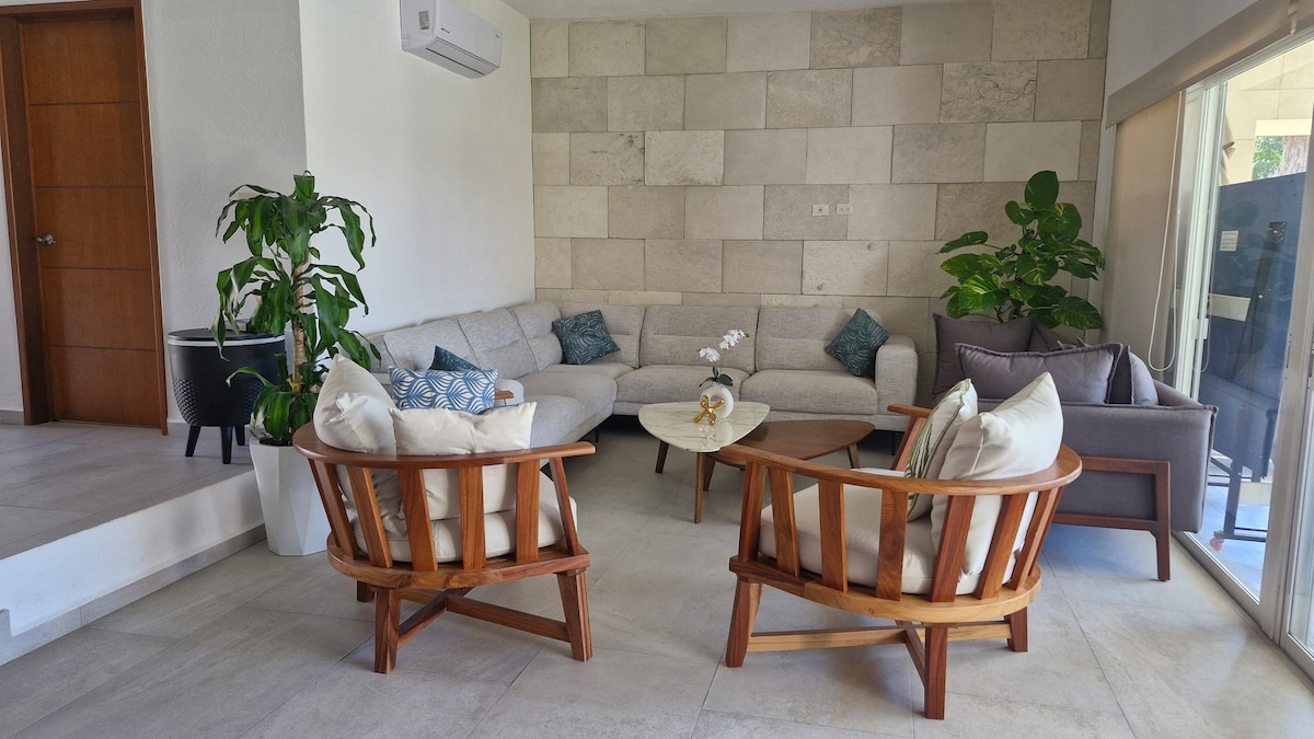 Successful Airbnb property: amazing house with Jacuzzi in Emiliano Zapata