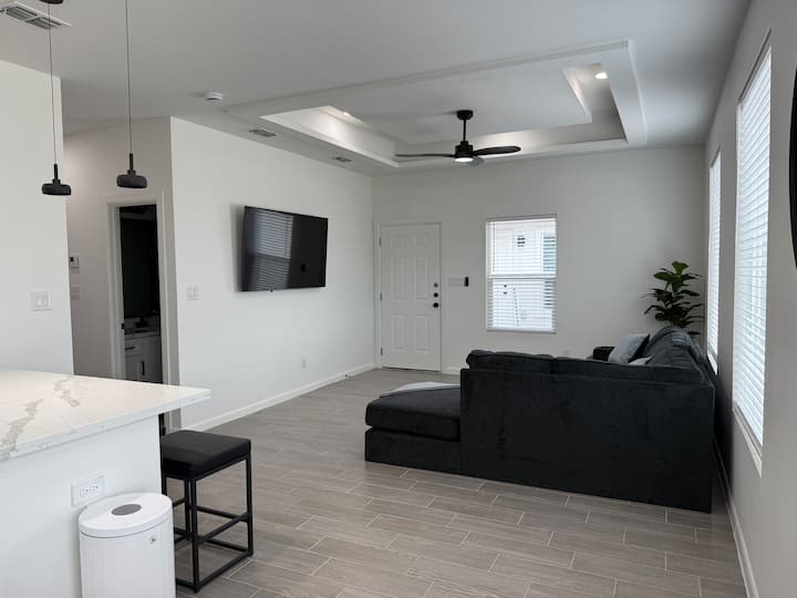 Apy | Modern Nest | 2br Ideal Para Trabajo - Mission, TX