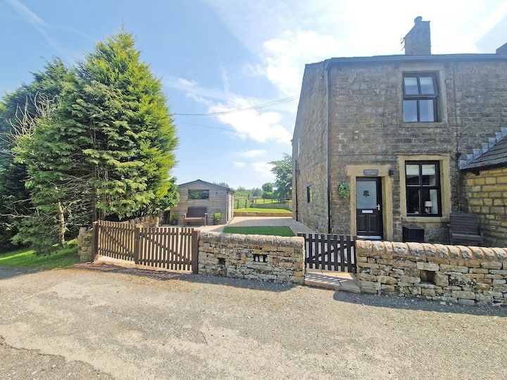Doorstones Cottage - Oldham