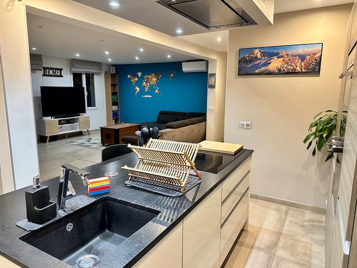 Pleasant Family Villa 6 P, Terrace View Mountain - Juan les Pins