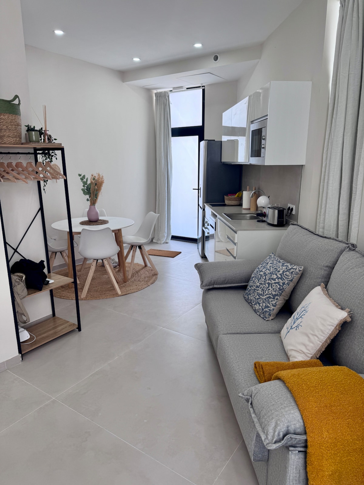 Propiedad de Airbnb exitosa: Valencia Boutique Apartment 4 Pax - Apt. C-3 en Pobles De L'oest
