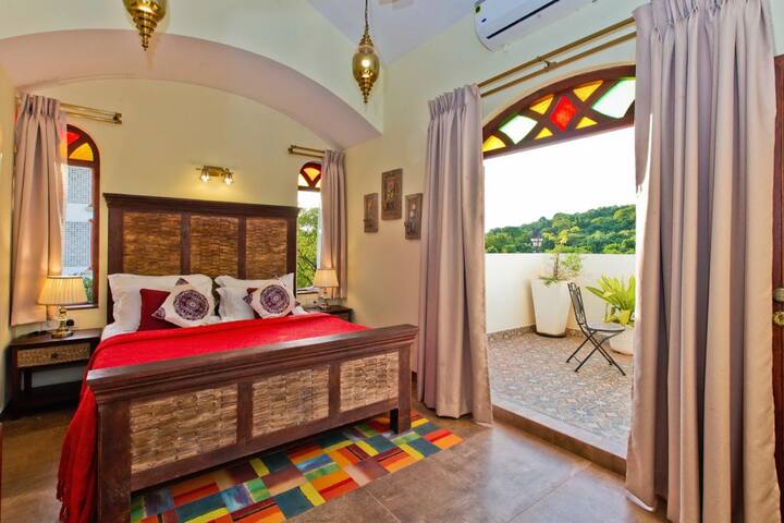 Bedroom 3 image 3