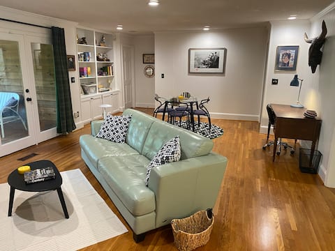 Chattahoochee Hills Lakehouse Retreat