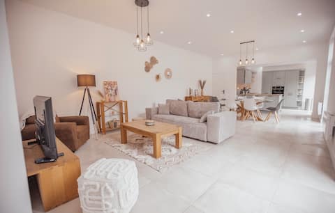 The Hacienda - Large House with exterior