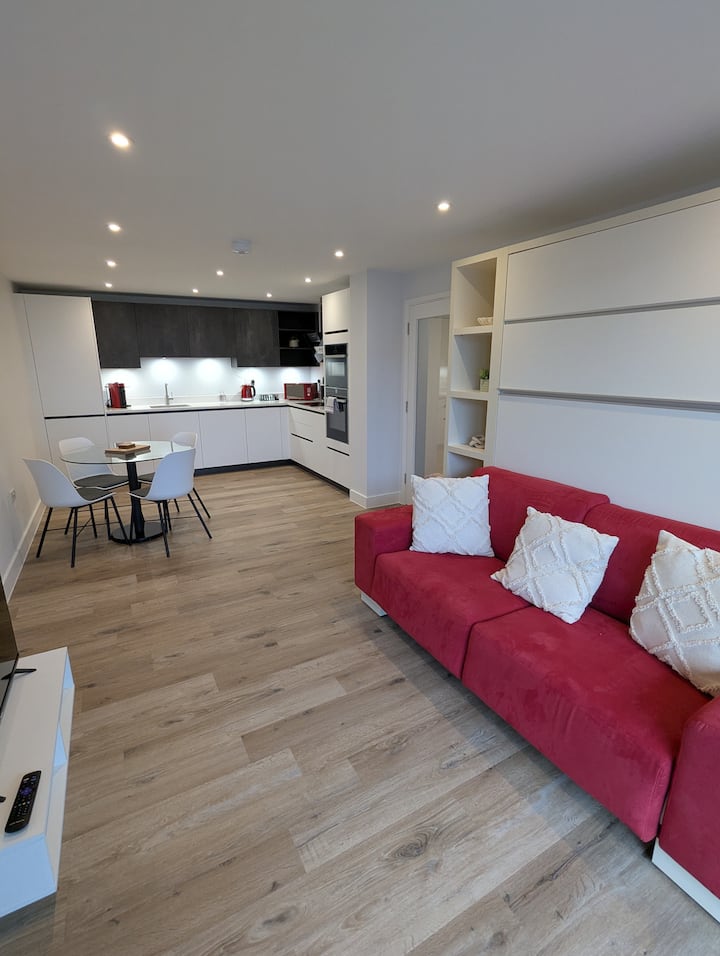 Brand New Apartment! - Hythe