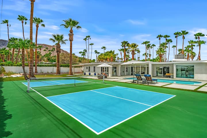 Mountain View Oasis - Pickleball, Pool & More