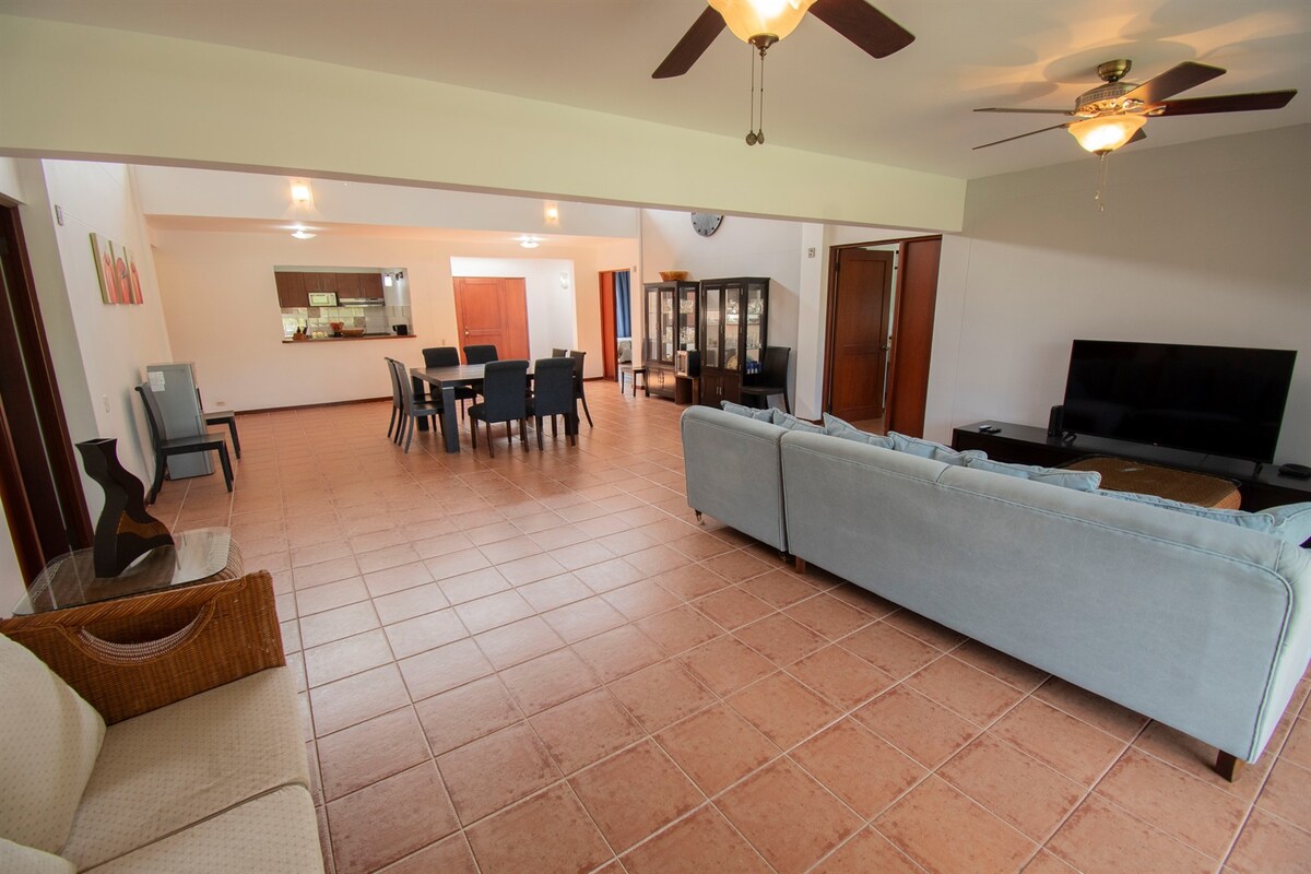 Five Palms Villa - Houses for Rent in Rio Hato, Coclé Province, Panama - Image 1