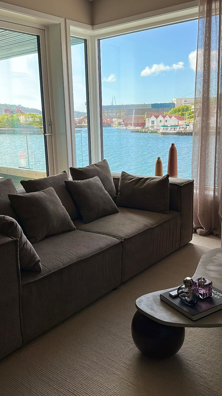 Stylish Sea-view Retreat | 4 Mins To City Center - Stavanger