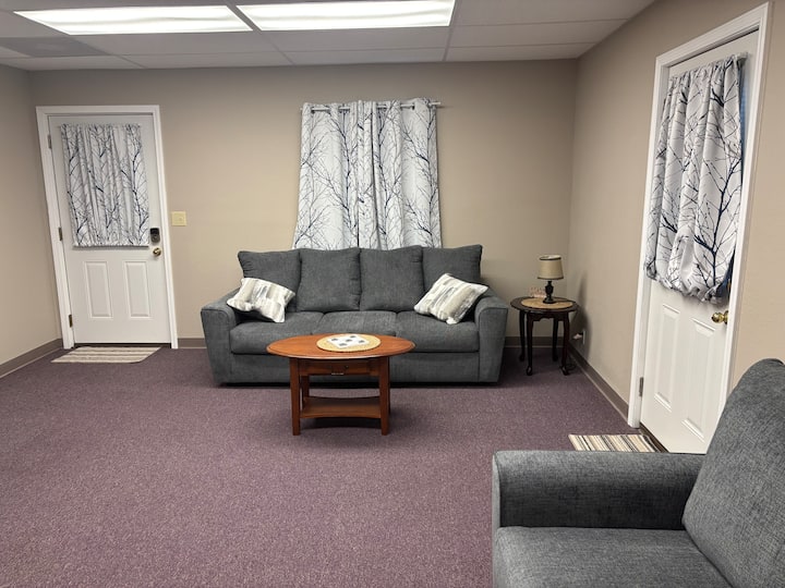 Clinton Barndominium With Large Garage! - Clinton, MO