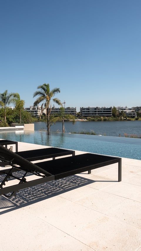 Hotel design and amenities