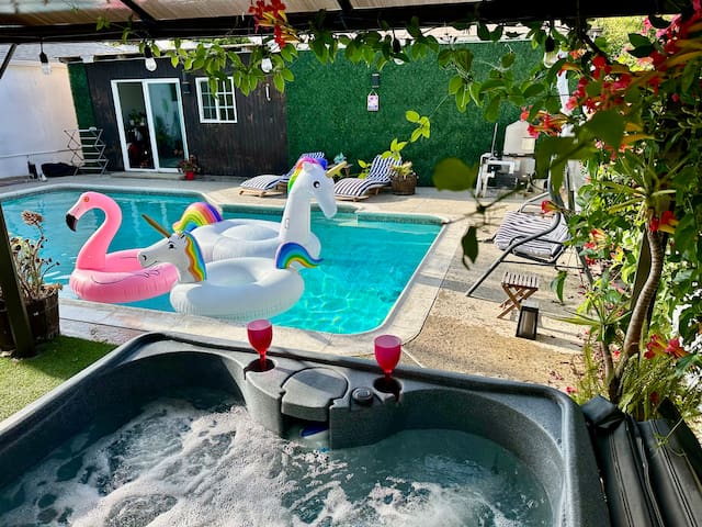 Pool+Hot Tub+SoFi+BBQ+Airport+Kia