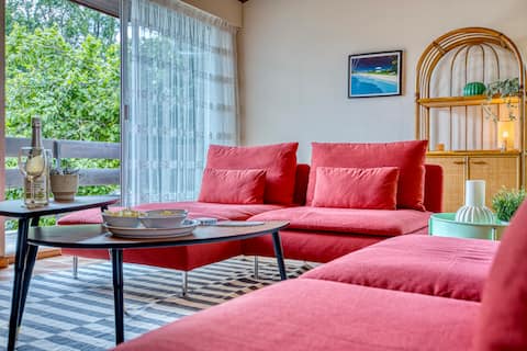 Alta House - Central Ferney & Family-Friendly