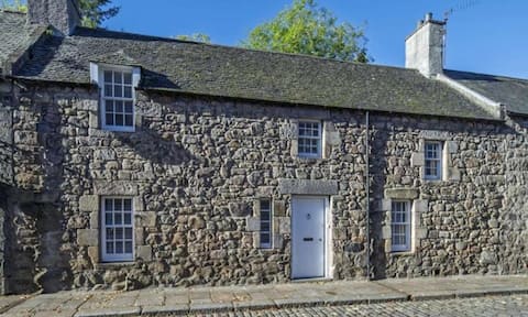 Snow Cottage, College Bounds