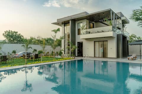 Luxe 3bhk, 3 km fateh sagar lake