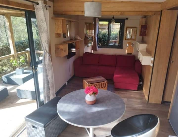 Chalet En Lisière De Forêt
Avec Vue Panoramique - Mézos