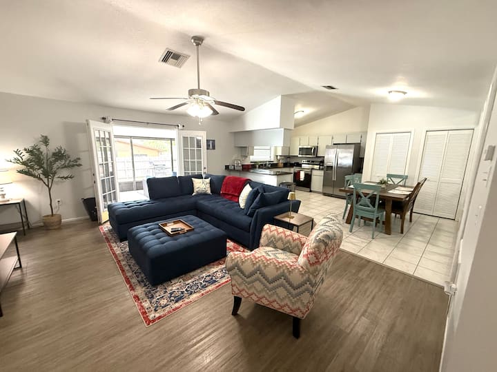 Nautical Landings - The Mainsail - Clearwater Beach, FL