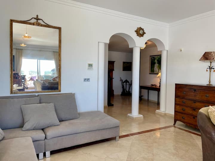 Luxury 3 Bed Golf Condo With Sea Views - Sotogrande