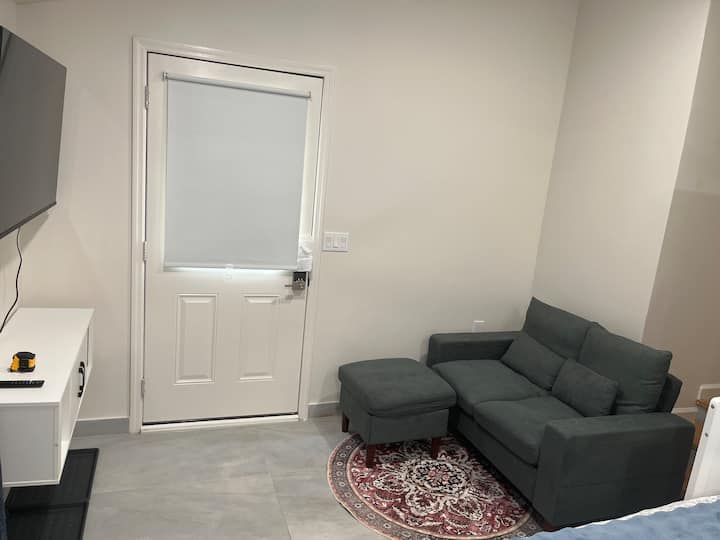 Quiet Sunny Studio With Laundry Near Princeton - New Jersey