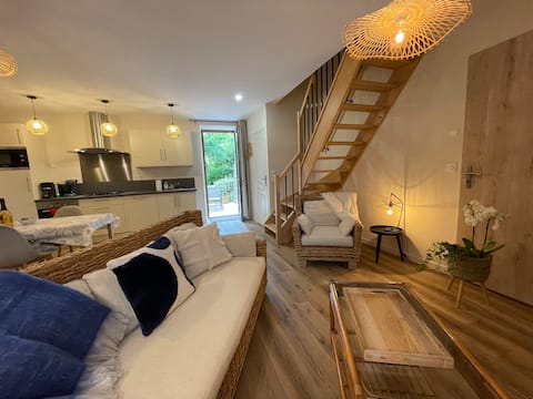 "L'Évasion" cottage with spa near Dinan