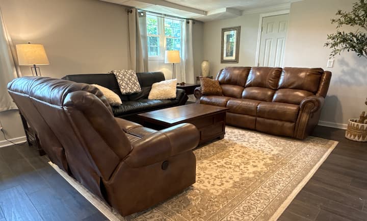 Private Lux Suite, Patio, Gazebo, Sauna, Fenceyard - Greensboro, NC