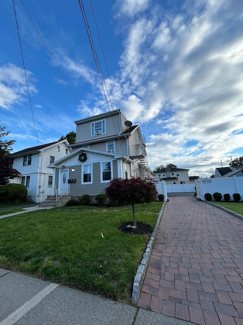 Cozy Private Studio - Near NYC & EWR